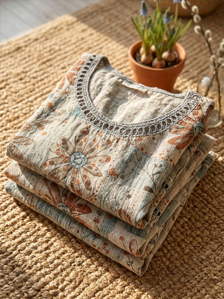 🎁New Arrivals🔥 Women's Bohemian Vintage Floral Print Casual Hollow-out Top